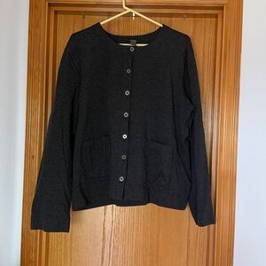 Van Heusen Charcoal Gray Top